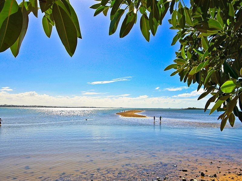 15 Bayview Street, Wellington Point QLD 4160