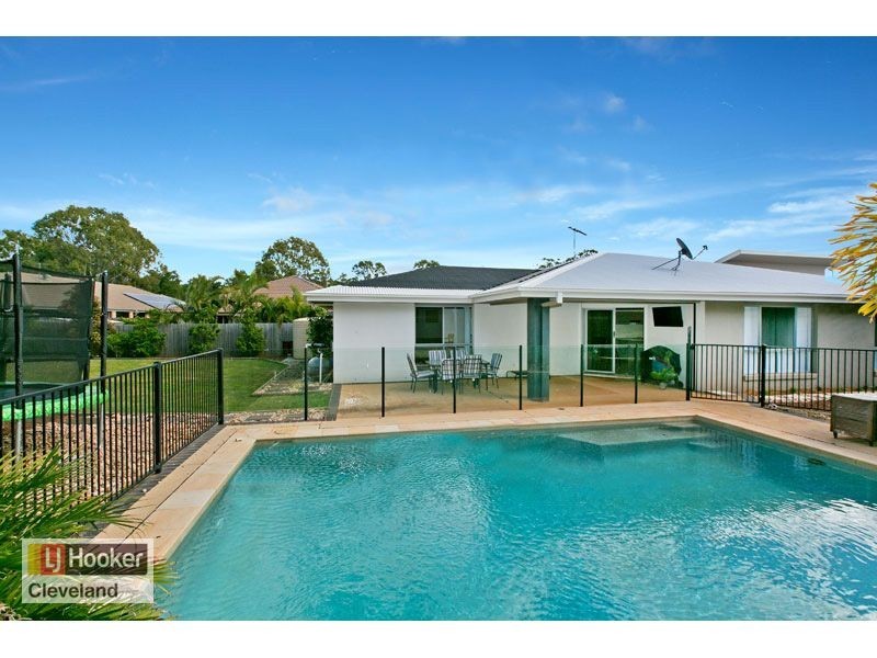 2 Stella Court, Redland Bay QLD 4165
