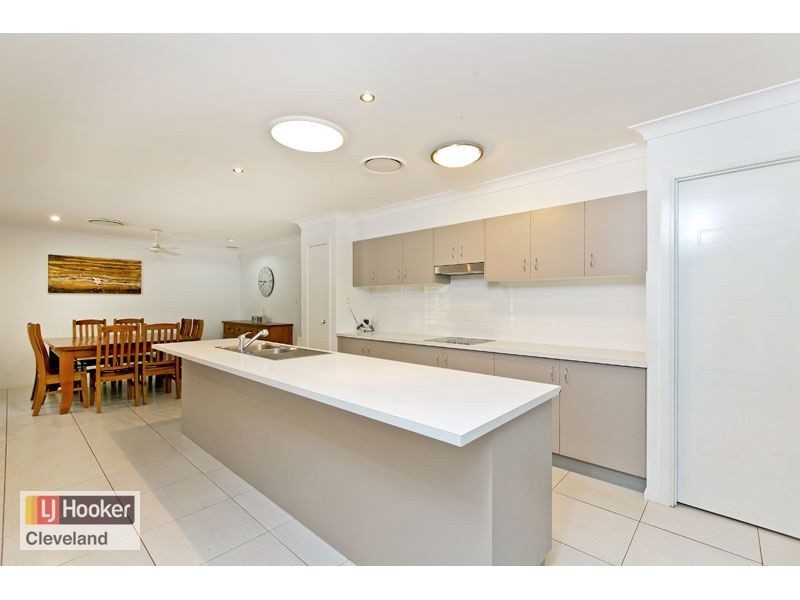 2 Stella Court, Redland Bay QLD 4165