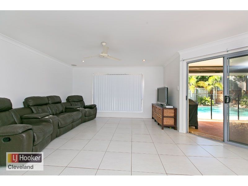 2 Stella Court, Redland Bay QLD 4165