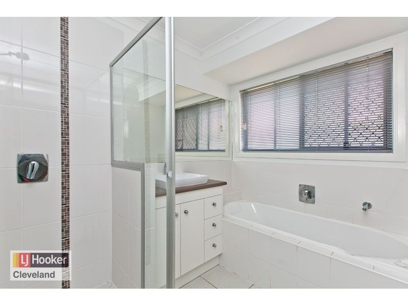 2 Stella Court, Redland Bay QLD 4165
