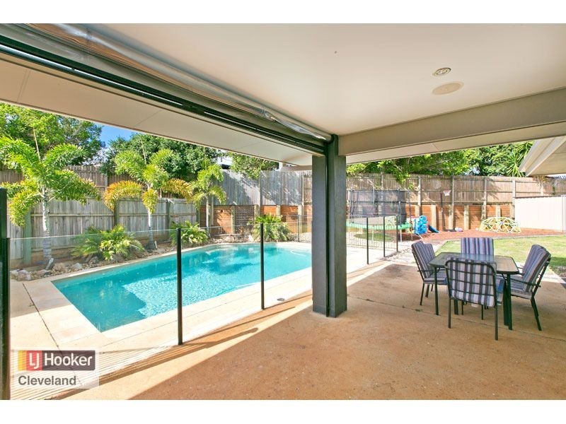 2 Stella Court, Redland Bay QLD 4165