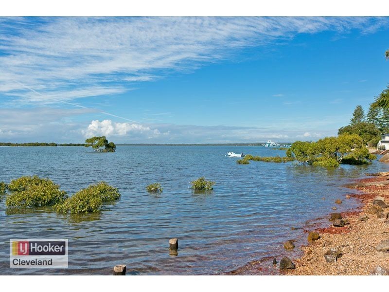 121 Shore Street North, Cleveland QLD 4163