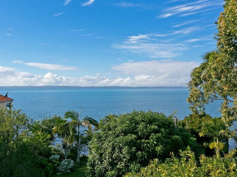 121 Shore Street North, Cleveland QLD 4163