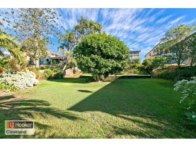 121 Shore Street North, Cleveland QLD 4163