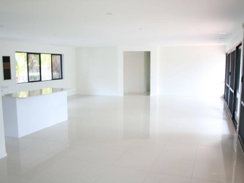 353-361 Woodlands Drive, Sheldon QLD 4157