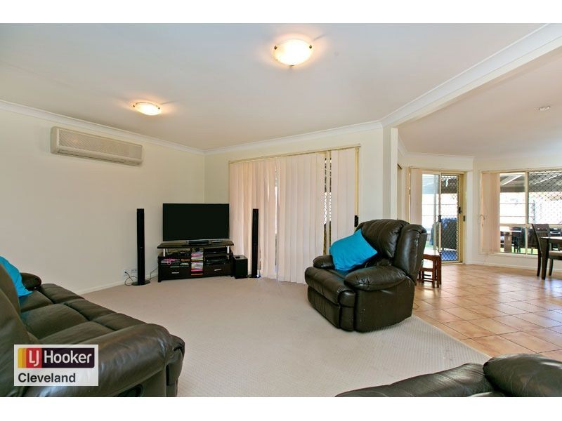 8 Rustic Court, Redland Bay QLD 4165