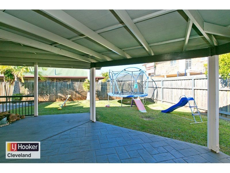 8 Rustic Court, Redland Bay QLD 4165