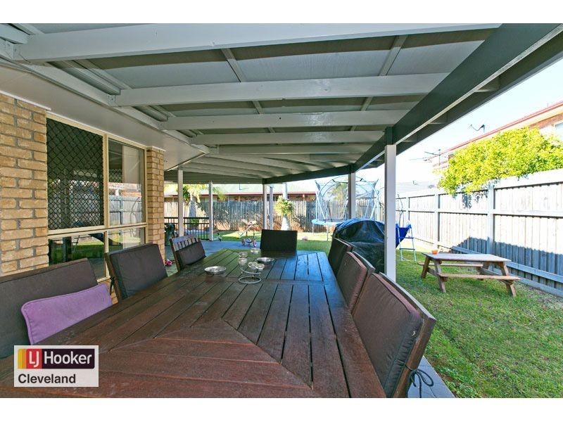 8 Rustic Court, Redland Bay QLD 4165