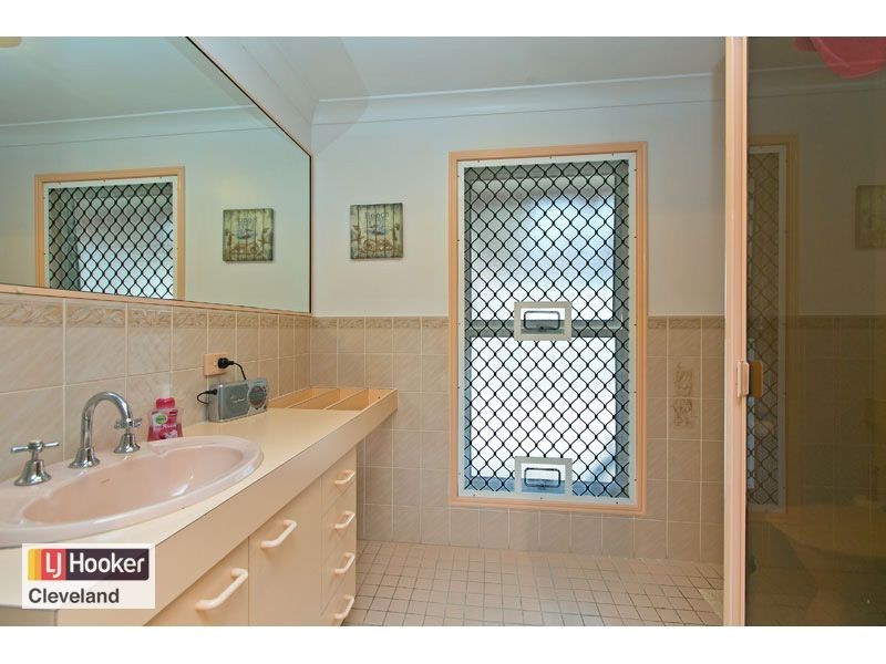 75 Waratah Avenue, Victoria Point QLD 4165