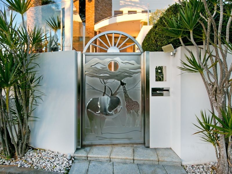 28 The Boulevard, Redland Bay QLD 4165