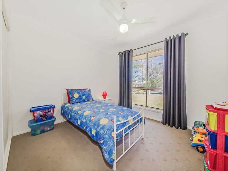 9 Explorers Way, Mount Cotton QLD 4165