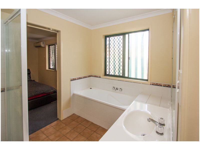 22 Lucy Court, Ormiston QLD 4160