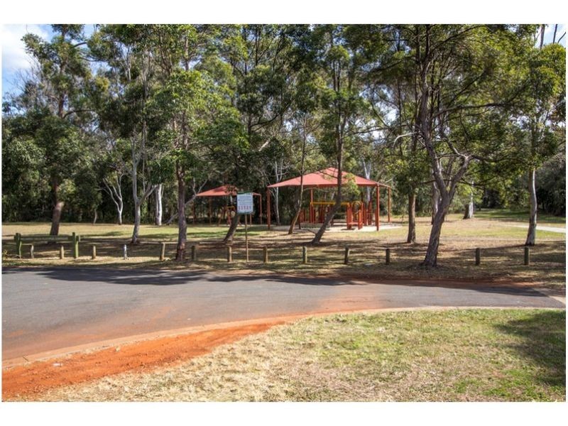 22 Lucy Court, Ormiston QLD 4160