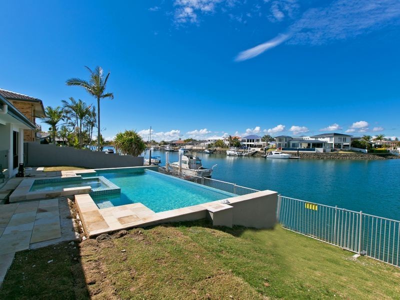 4 Voyagers Court, Raby Bay QLD 4163