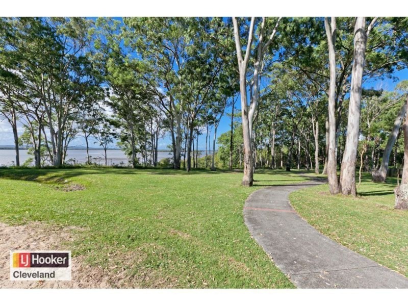 31 Oakland Avenue, Redland Bay QLD 4165