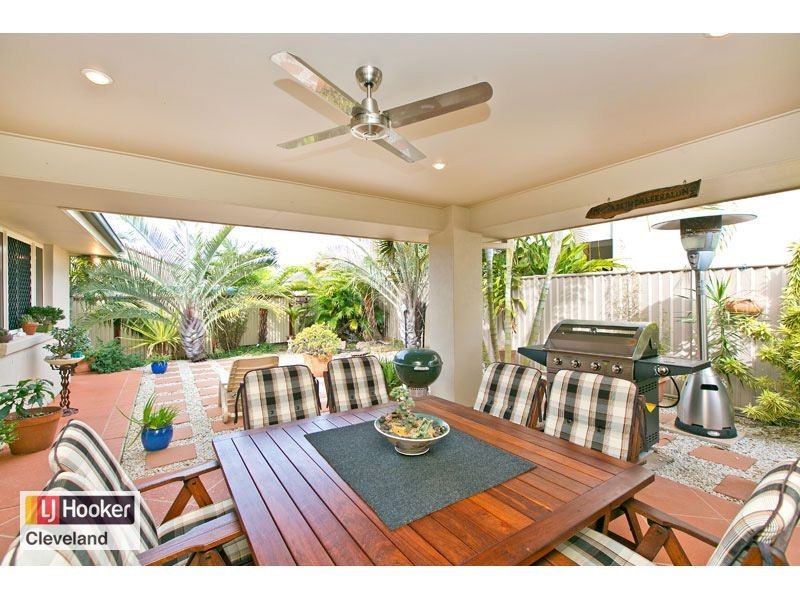 6 Bedarra Street, Redland Bay QLD 4165