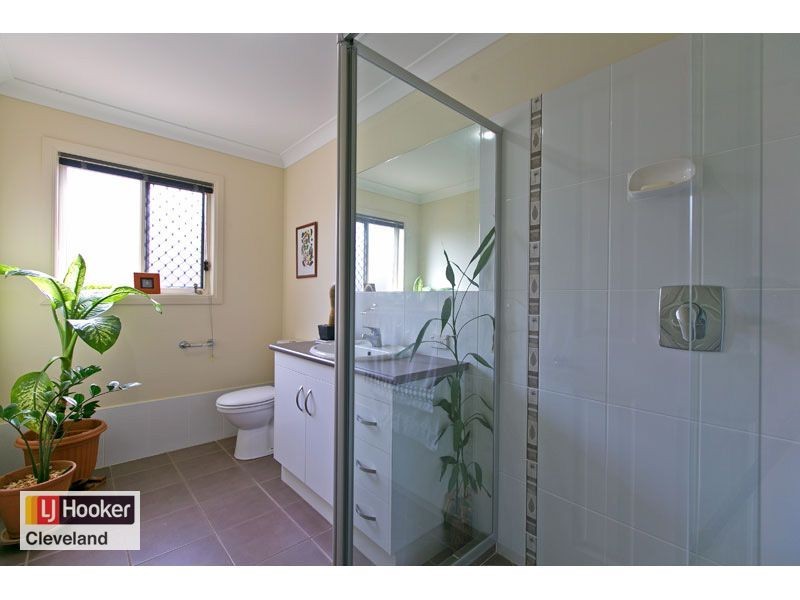 6 Bedarra Street, Redland Bay QLD 4165