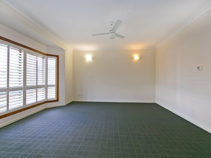 11 Voyagers Court, Raby Bay QLD 4163