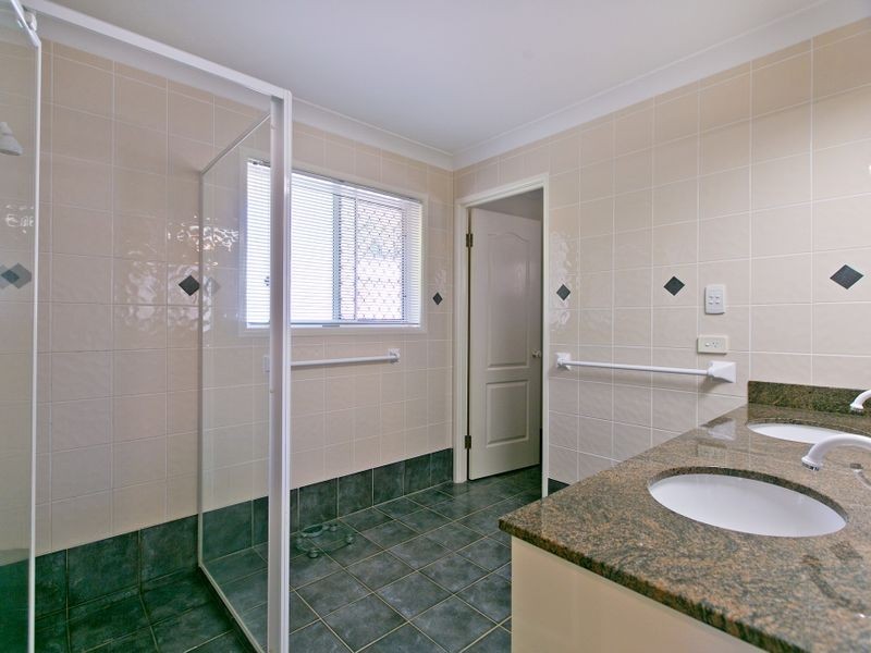 17 Carolena Street, Cleveland QLD 4163