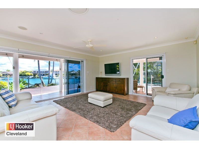 6 Beaufort Court, Raby Bay QLD 4163