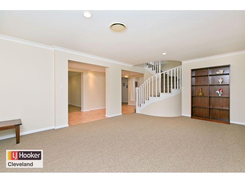 6 Beaufort Court, Raby Bay QLD 4163