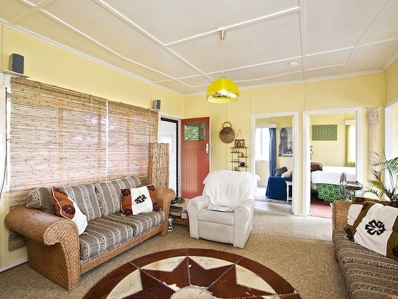147 Passage Street, Cleveland QLD 4163