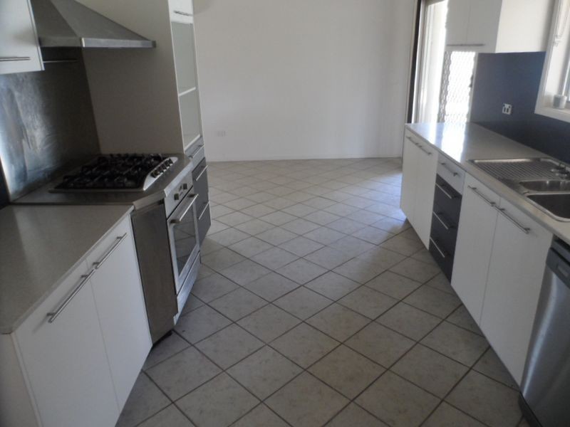 21 Highview Drive, Cleveland QLD 4163