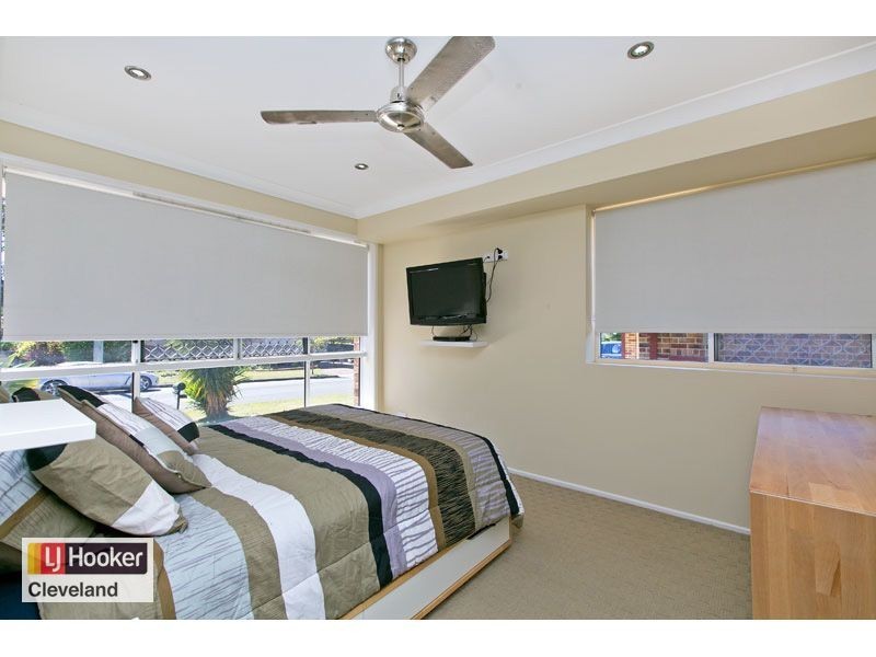 11 Surman Street, Birkdale QLD 4159