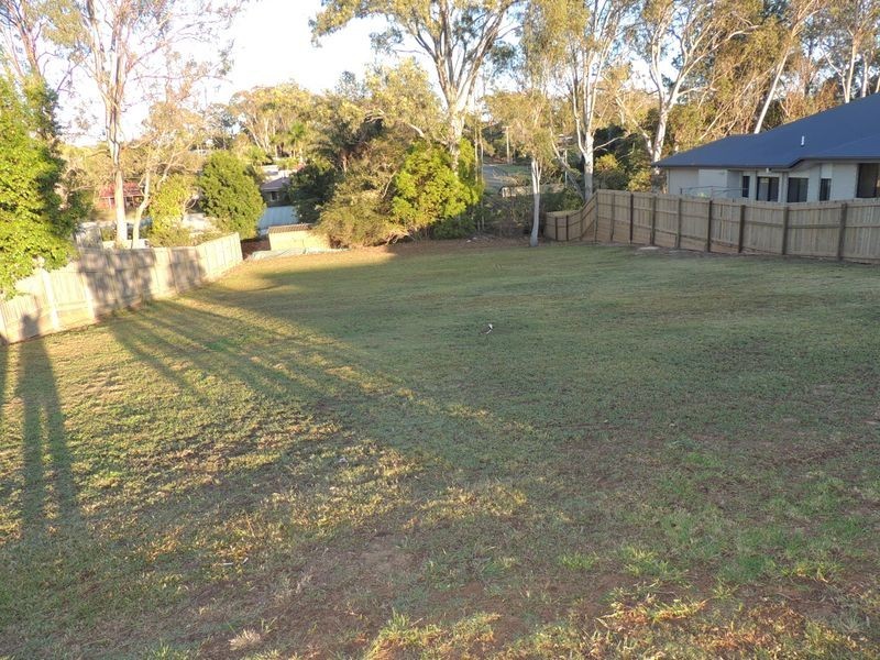 23 Magnetic Place, Redland Bay QLD 4165