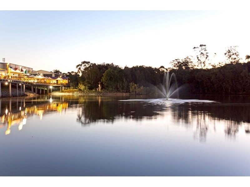 23 Magnetic Place, Redland Bay QLD 4165