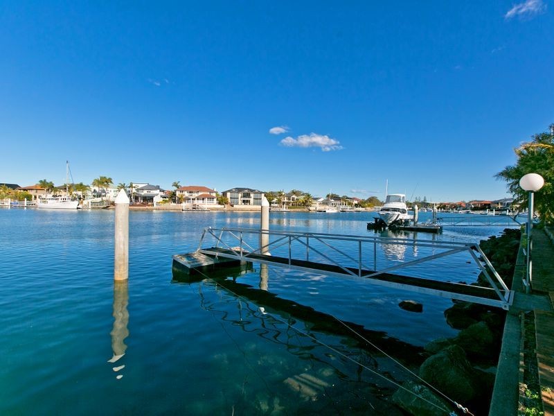 2 Voyagers Court, Raby Bay QLD 4163