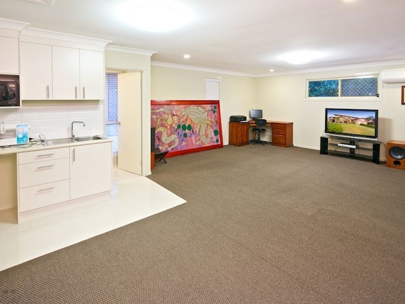 3 Peters Court, Wellington Point QLD 4160