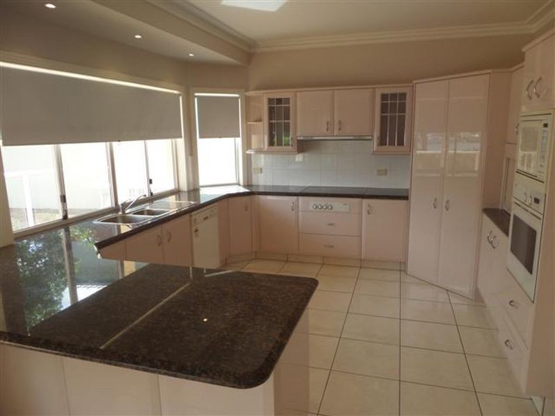 34 Sommersea Drive, Cleveland QLD 4163