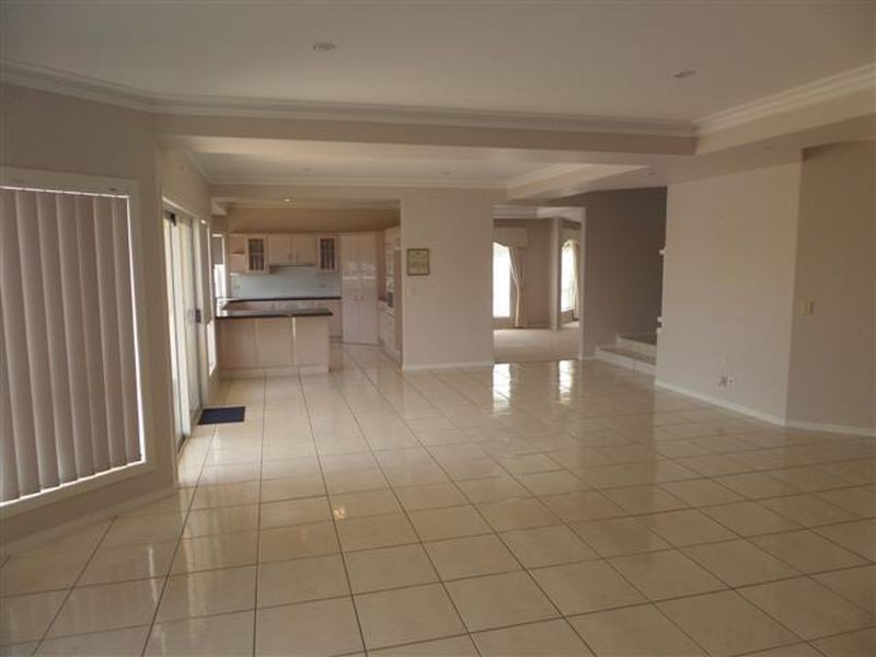 34 Sommersea Drive, Cleveland QLD 4163