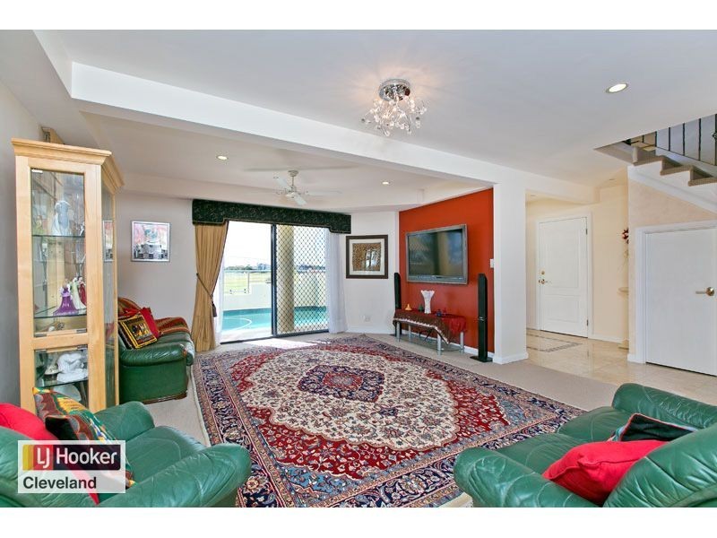 30 Raby Esplanade, Ormiston QLD 4160