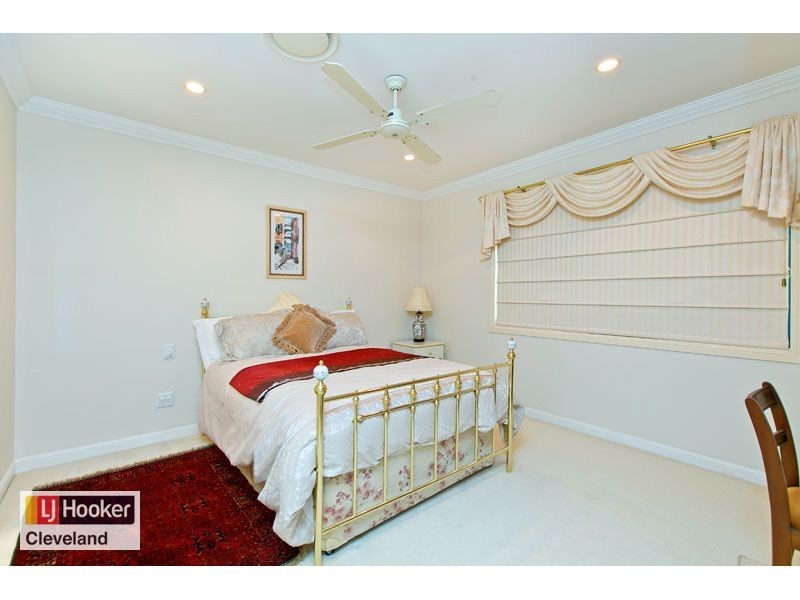30 Raby Esplanade, Ormiston QLD 4160