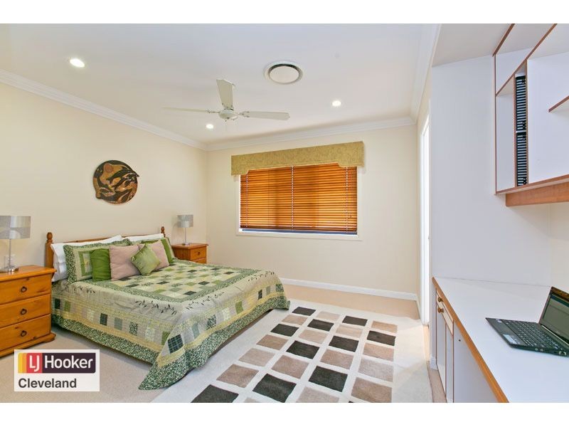 30 Raby Esplanade, Ormiston QLD 4160