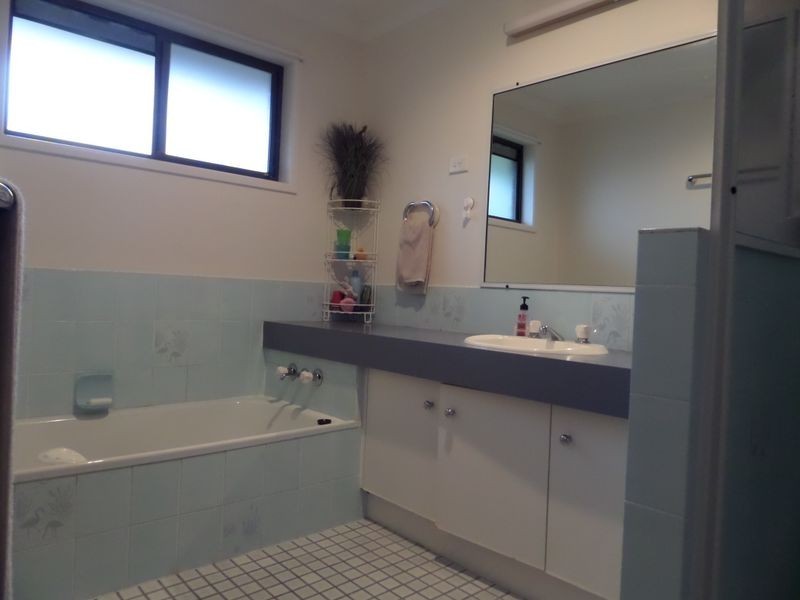 40 Wilkie Street, Redland Bay QLD 4165