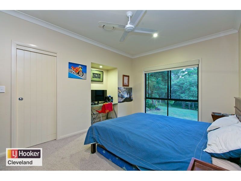 8 Viola Drive, Redland Bay QLD 4165