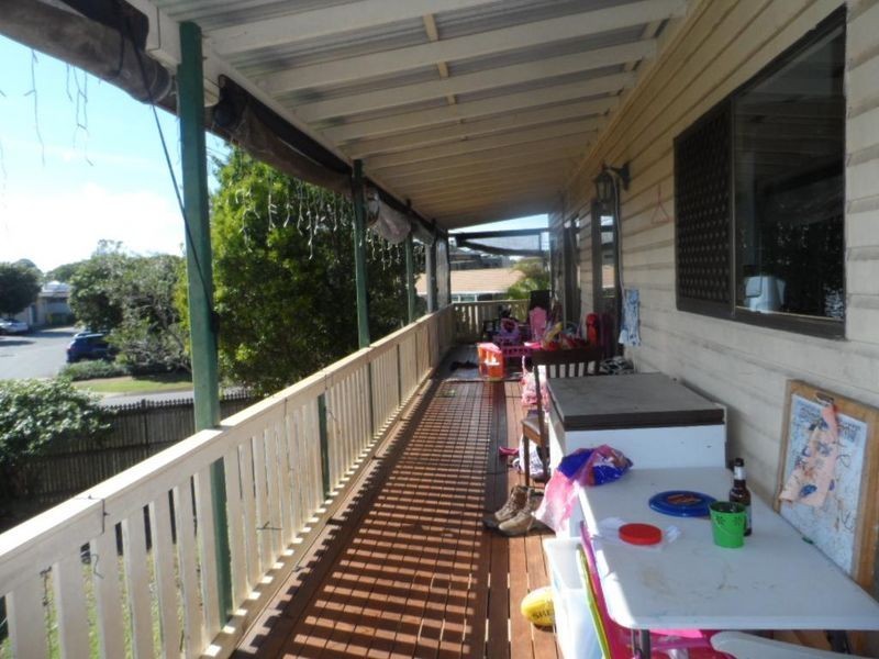 3 Gladstone Street, Redland Bay QLD 4165