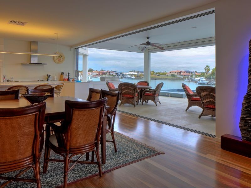14 Bonaventure Court, Raby Bay QLD 4163