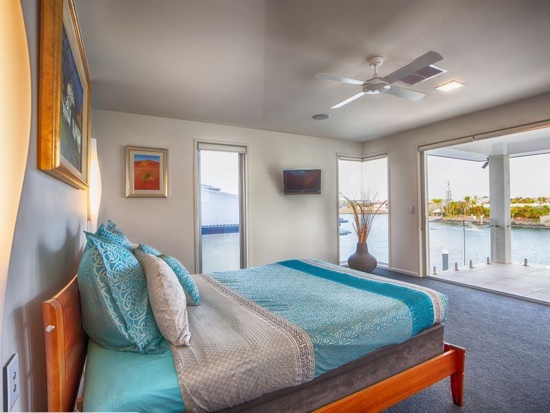 14 Bonaventure Court, Raby Bay QLD 4163