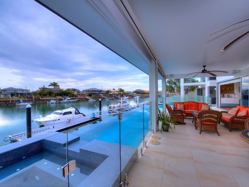14 Bonaventure Court, Raby Bay QLD 4163