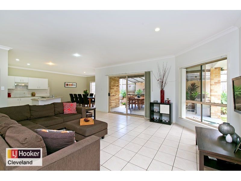 18 Adam Street, Cleveland QLD 4163