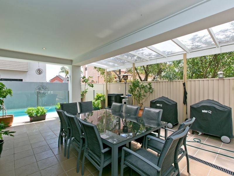 2/19 Anchorage Drive, Raby Bay QLD 4163