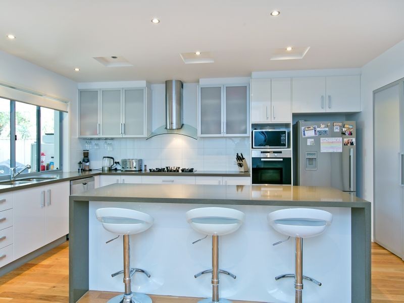 2/19 Anchorage Drive, Raby Bay QLD 4163