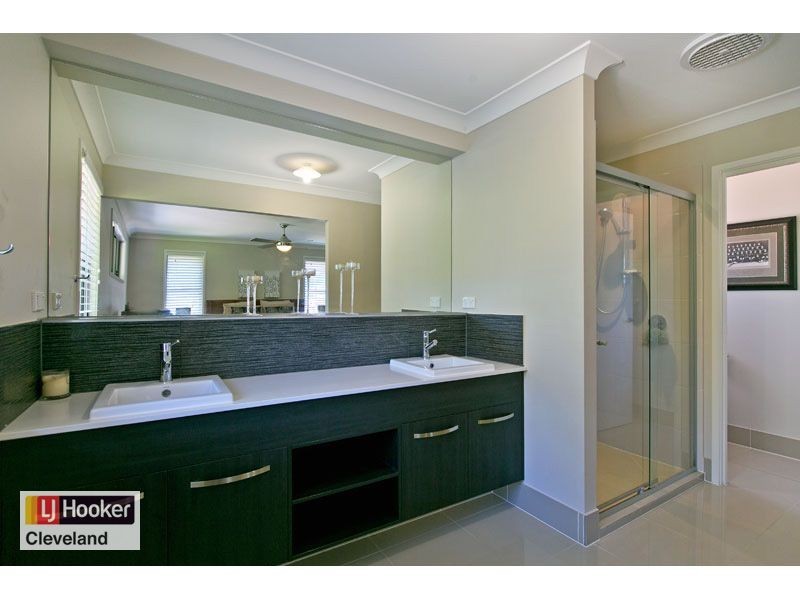 55 Cavell Street, Birkdale QLD 4159