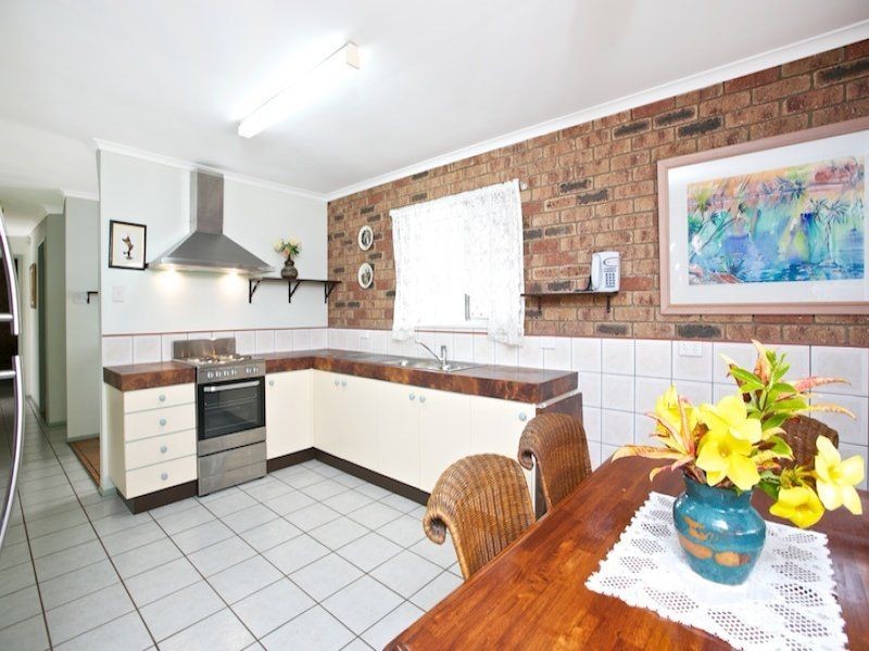 49 McLeod, Cleveland QLD 4163