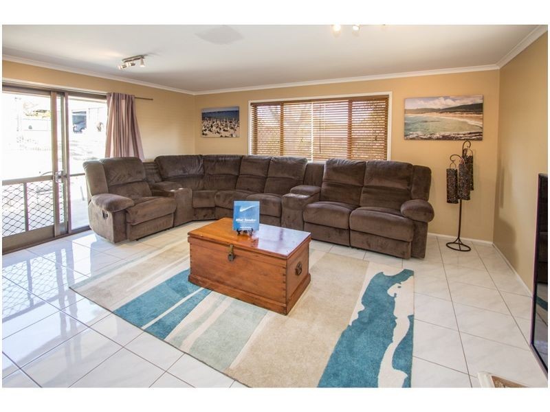 25 Sandpiper Street, Wellington Point QLD 4160